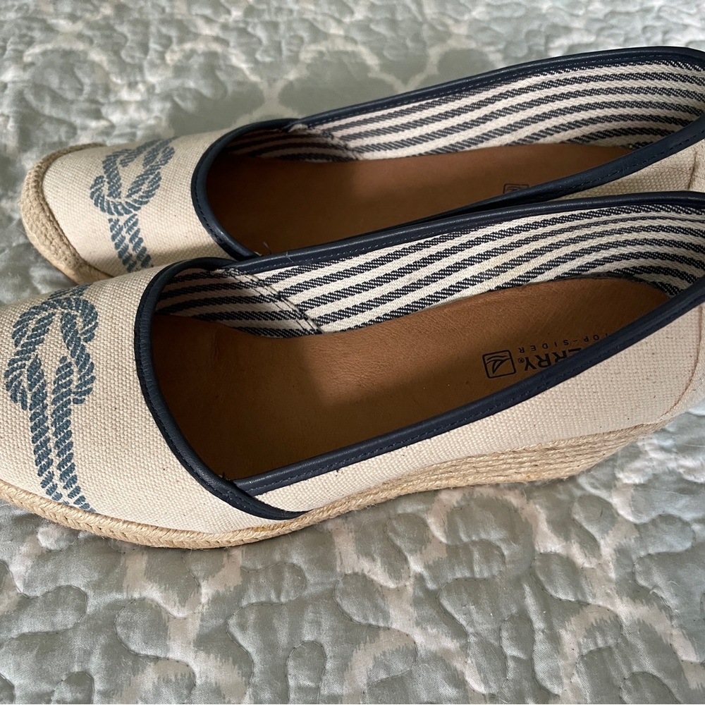 Sperry Women's Wedge Shoes - Cream and Navy - Picture 5 of 6